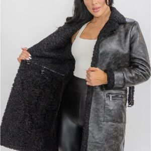 700. Women's Black Sherpa vegan Leather Coat GORGEOUS